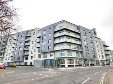 2 bedroom flat for sale