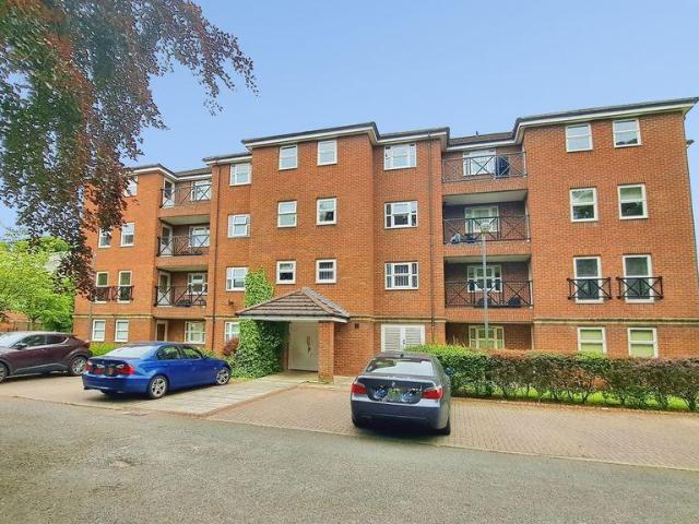 2 bedroom flat for sale