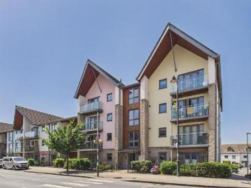 2 bedroom flat for sale