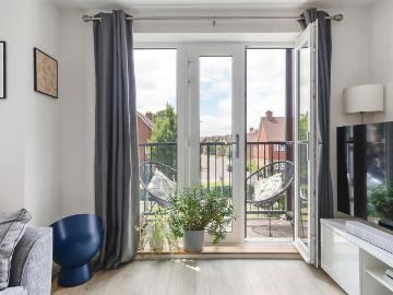 2 bedroom flat for sale