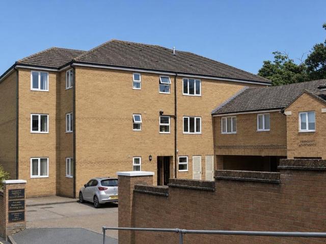 2 bedroom flat for sale