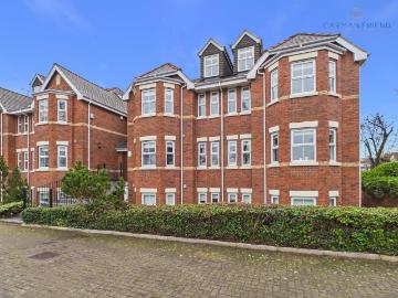2 bedroom flat for sale