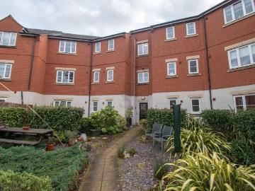 2 bedroom apartment for sale