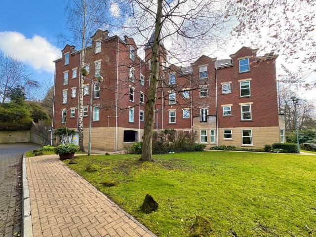 2 bedroom flat for sale