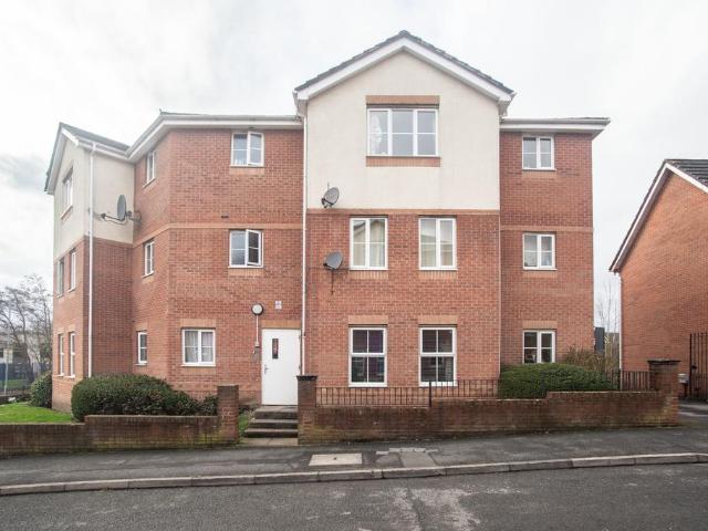 2 bedroom flat for sale