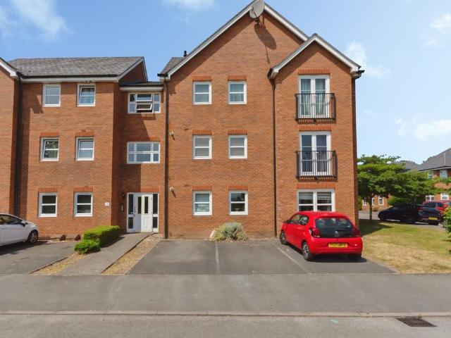 2 bedroom flat for sale