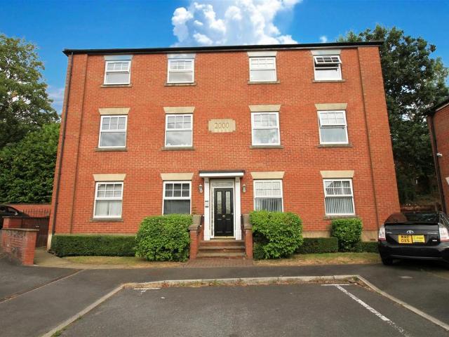 2 bedroom flat for sale
