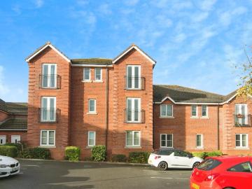 2 bedroom flat for sale