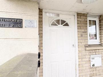 2 bedroom flat for sale