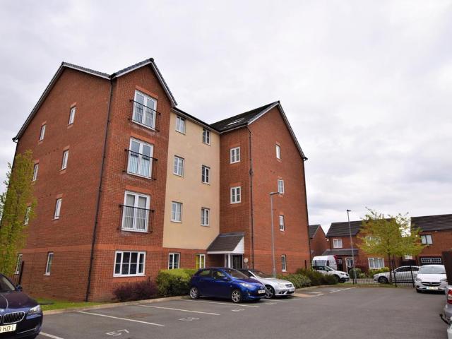 2 bedroom flat for sale