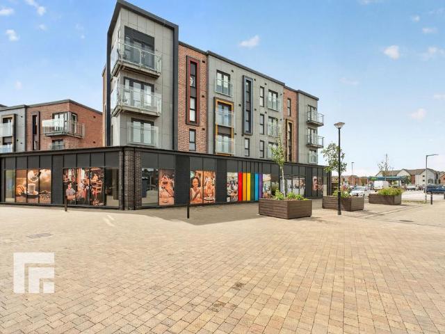 2 bedroom flat for sale