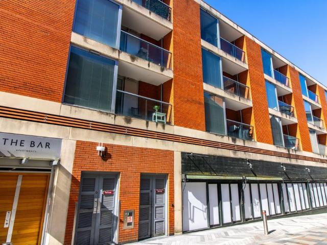 2 bedroom flat for sale