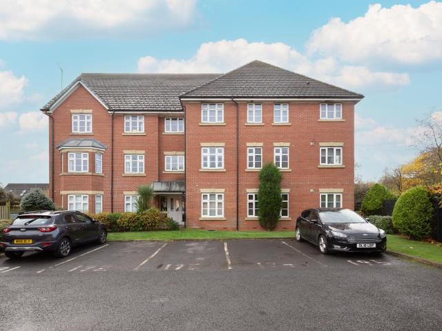 2 bedroom flat for sale