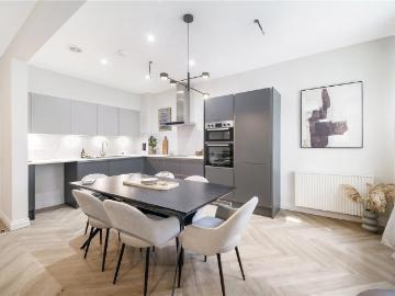 2 bedroom flat for sale