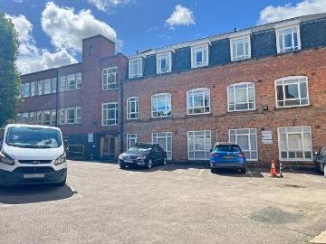2 bedroom flat for sale