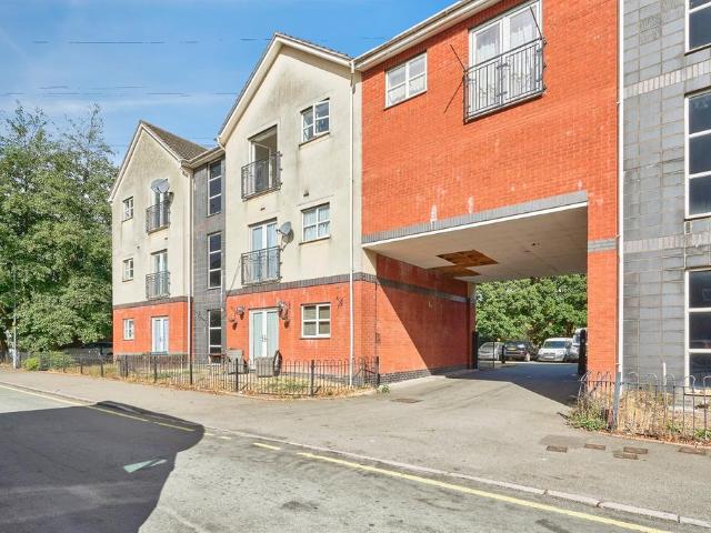 2 bedroom flat for sale