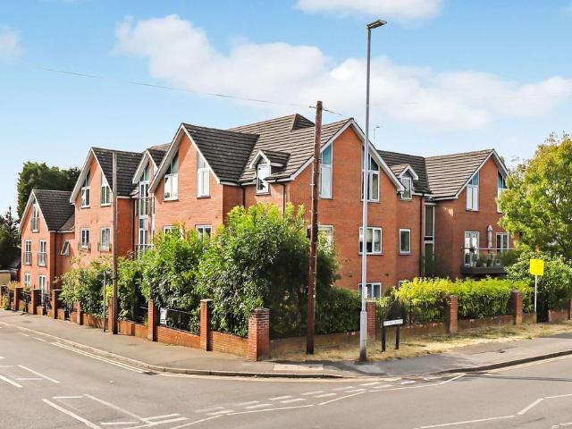 2 bedroom flat for sale