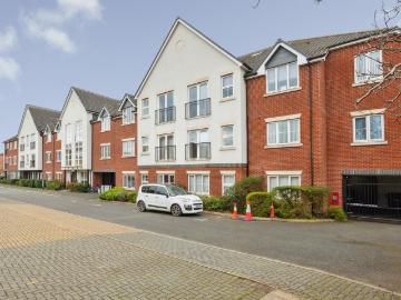 2 bedroom flat for sale