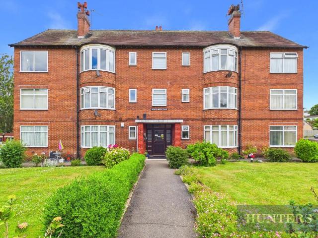 2 bedroom flat for sale