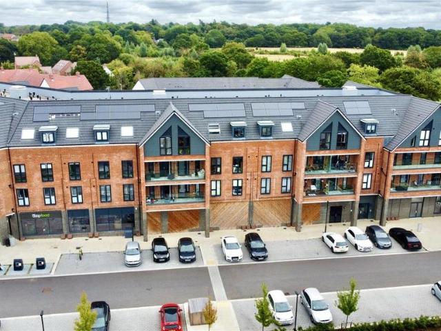 2 bedroom flat for sale