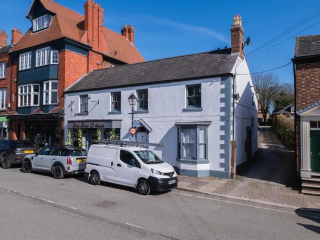 2 bedroom flat for sale