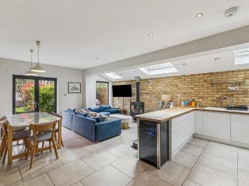 Midmoor Road SW12 London, SW12, Bellevue Village, London, Greater London