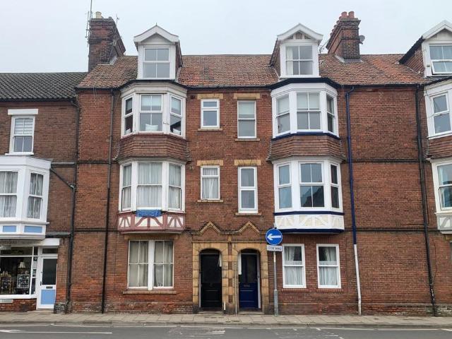 2 bedroom flat for sale