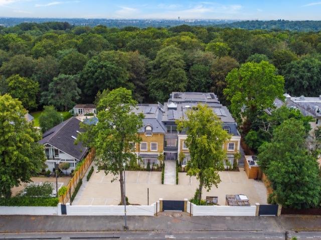2 bedroom flat for sale