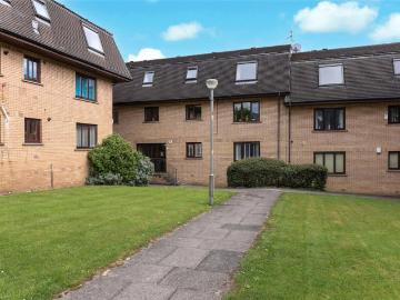 Flat for sale in Allan Park Rd Stirling - Fireplace