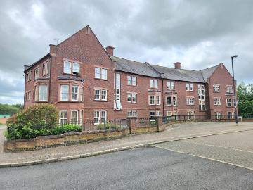 2 bedroom flat for sale