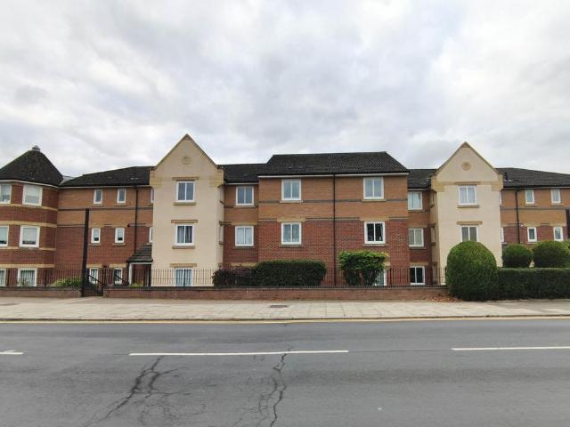 2 bedroom flat for sale