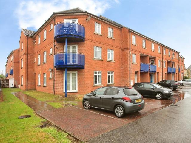 2 bedroom flat for sale