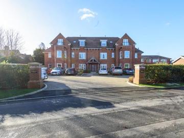 2 bedroom flat for sale