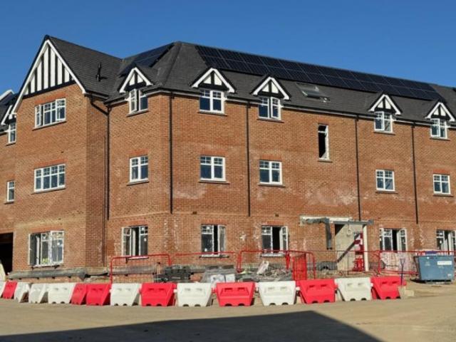 2 bedroom flat for sale