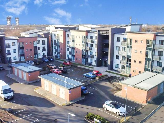 2 bedroom flat for sale