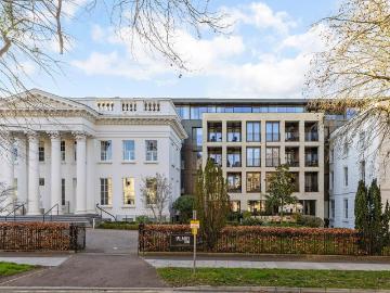 Cheltenham, Gloucestershire county, Southdowns