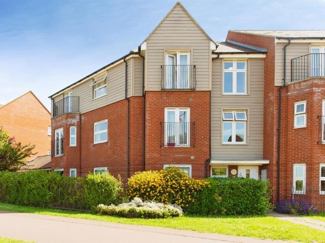 2 bedroom flat for sale