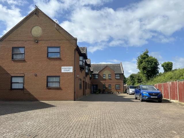 2 bedroom flat for sale