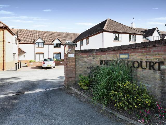 2 bedroom flat for sale
