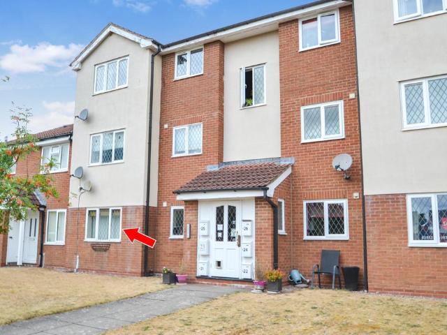 2 bedroom flat for sale