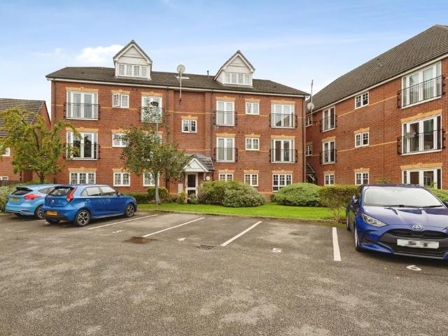 2 bedroom flat for sale