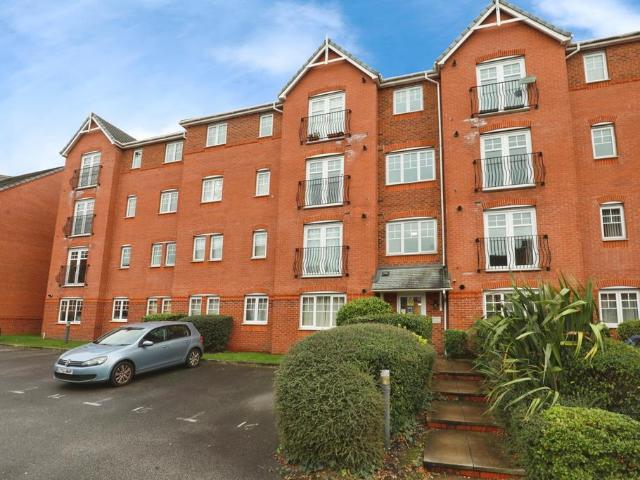 2 bedroom flat for sale