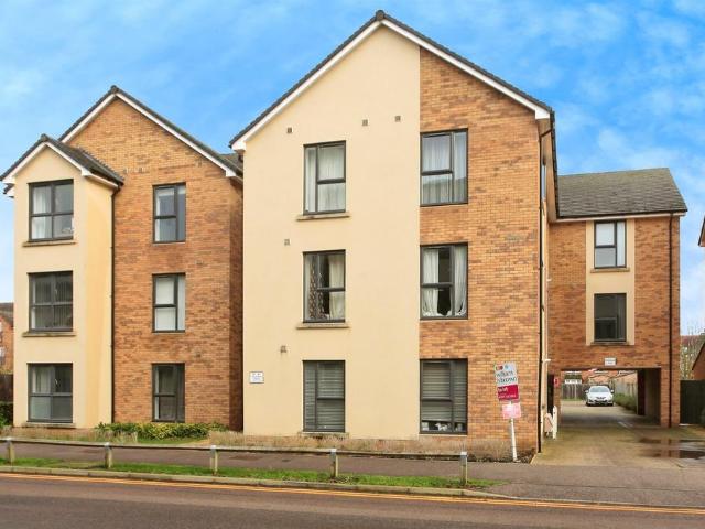 2 bedroom flat for sale