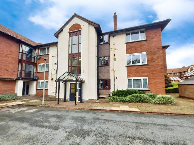2 bedroom flat for sale