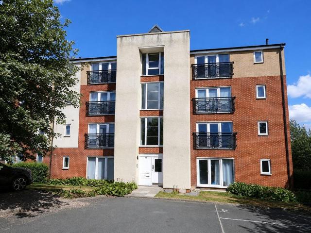 2 bedroom flat for sale