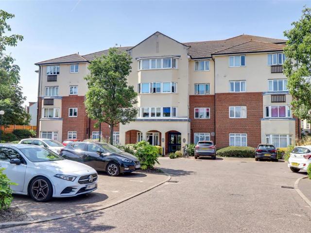 2 bedroom flat for sale