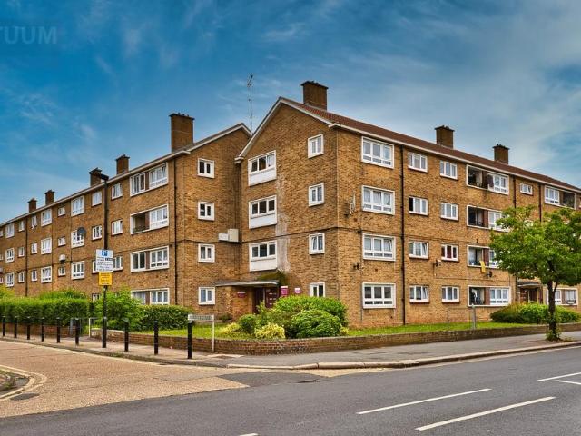 2 bedroom flat for sale
