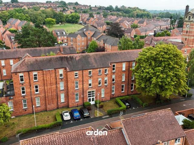 2 bedroom flat for sale