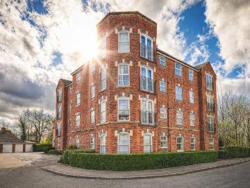 2 bedroom apartment for sale