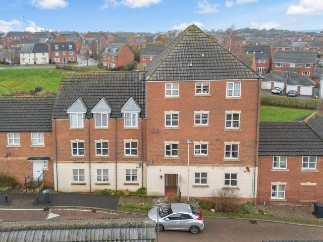 2 bedroom flat for sale
